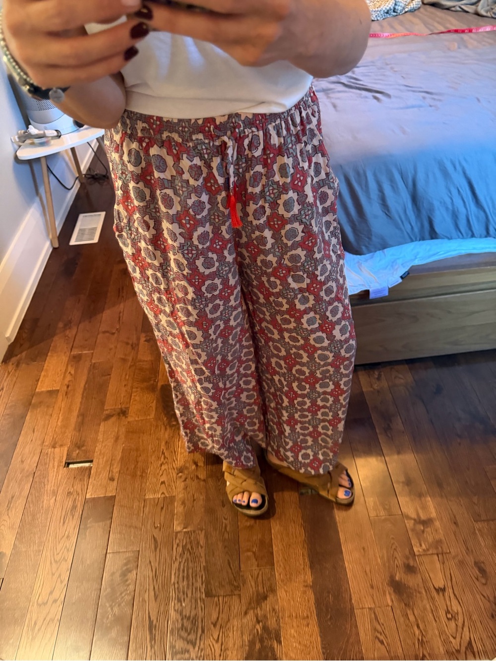Natalie Martin Red and White Floral Wide-Leg Pants - Picture 6 of 6